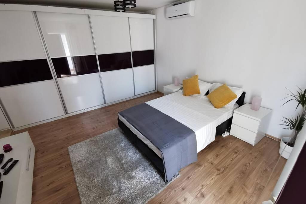 BertigArt Studio Apartment Bukarest Exterior foto