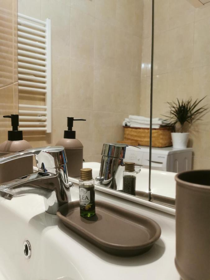 BertigArt Studio Apartment Bukarest Exterior foto